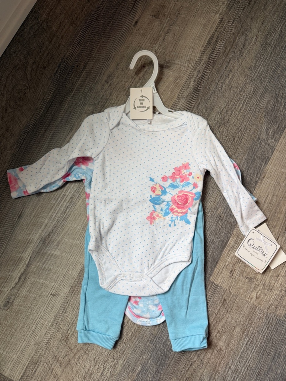 Baby Floral Dot Long-Sleeve Bodysuit & Pant Set - White & Blue